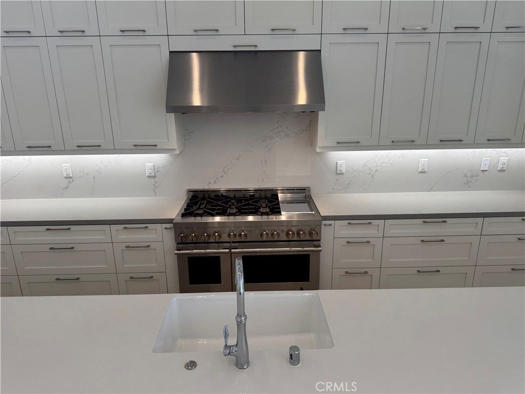 Interior, Kitchen, Marble Walls, Stainless Steel Appliances