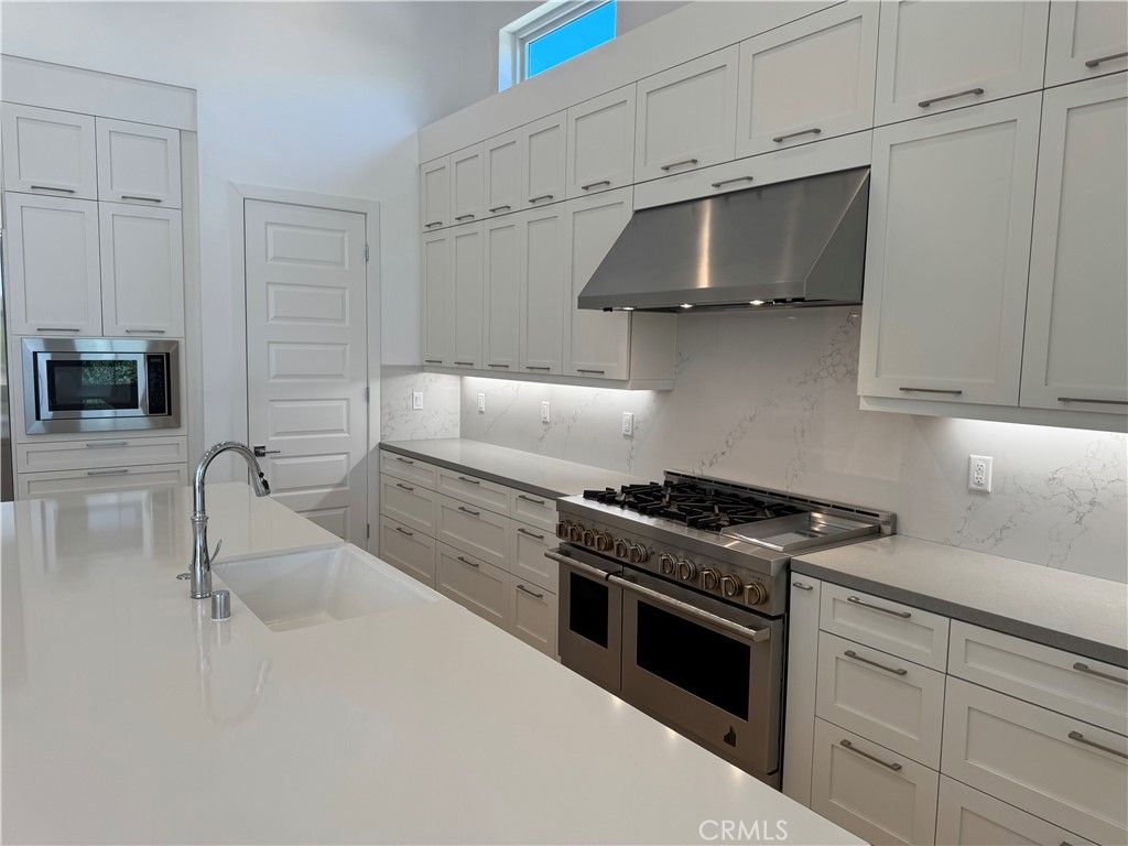 Interior, Kitchen, Marble Walls, Stainless Steel Appliances