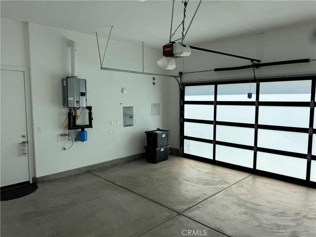 Garage, Interior