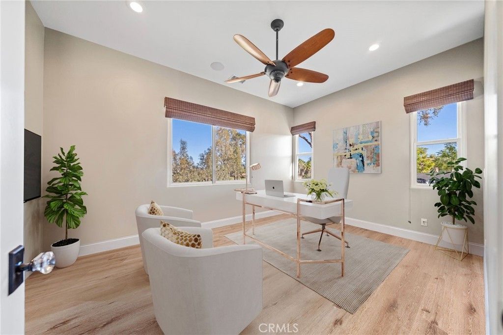 Home Office, Interior, Recessed Lighting, Wood Texture Flooring
