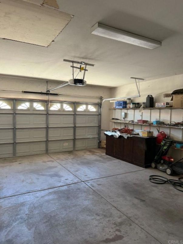 Garage, Interior