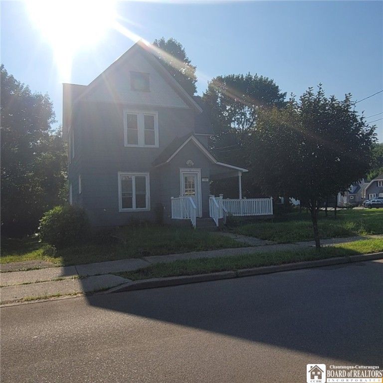 Exterior, Facade, American Craftsman