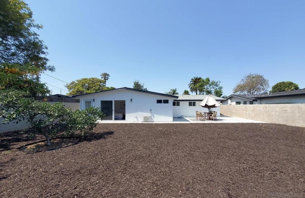 Backyard, Exterior