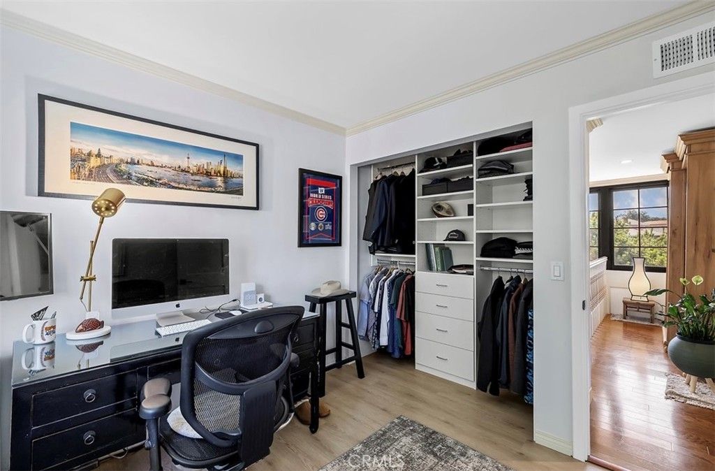 Home Office, Interior, Recessed Lighting, Wood Texture Flooring