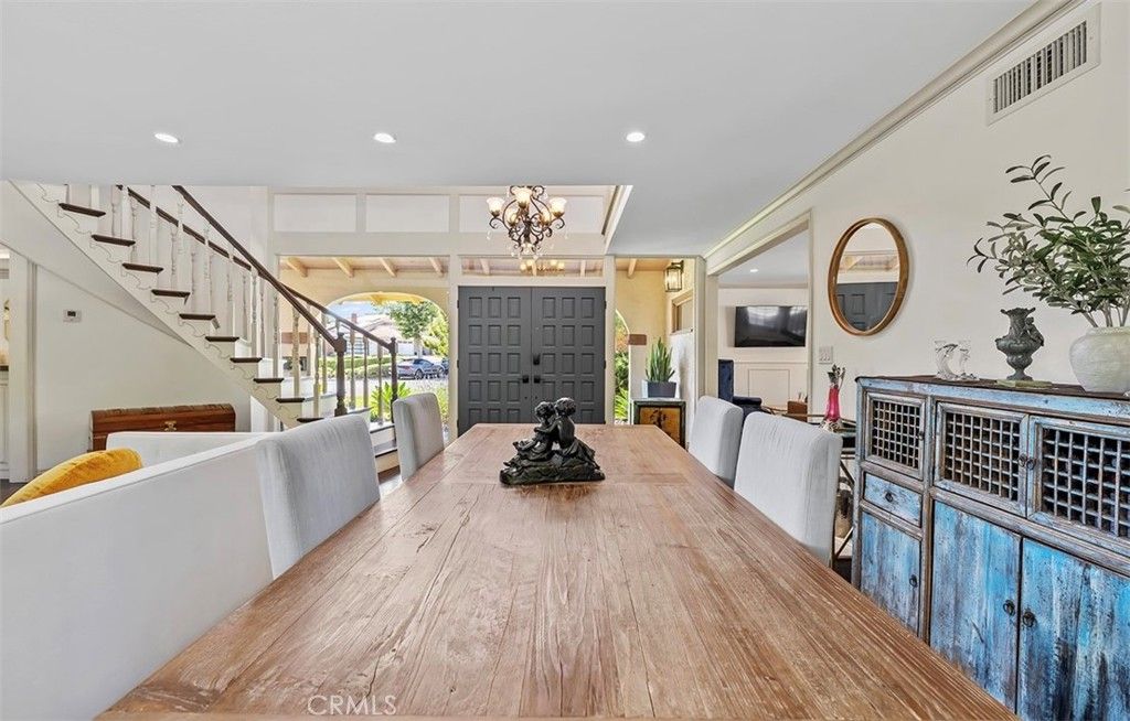 Chandelier, Dining room, Interior, Recessed Lighting, Wood Texture Flooring