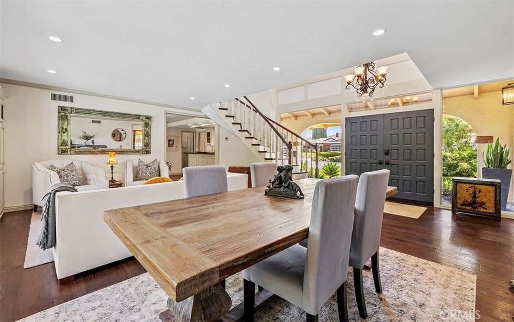 Chandelier, Dining room, Interior, Living room, Recessed Lighting, Wood Texture Flooring