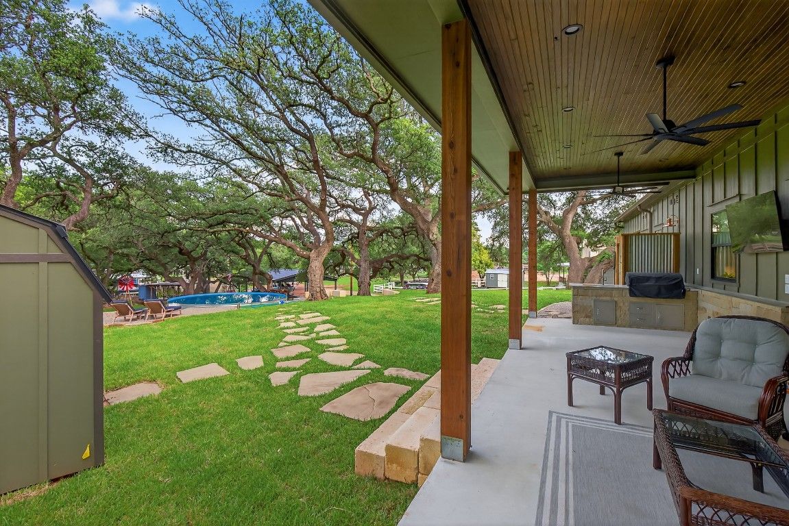 Backyard, Exterior