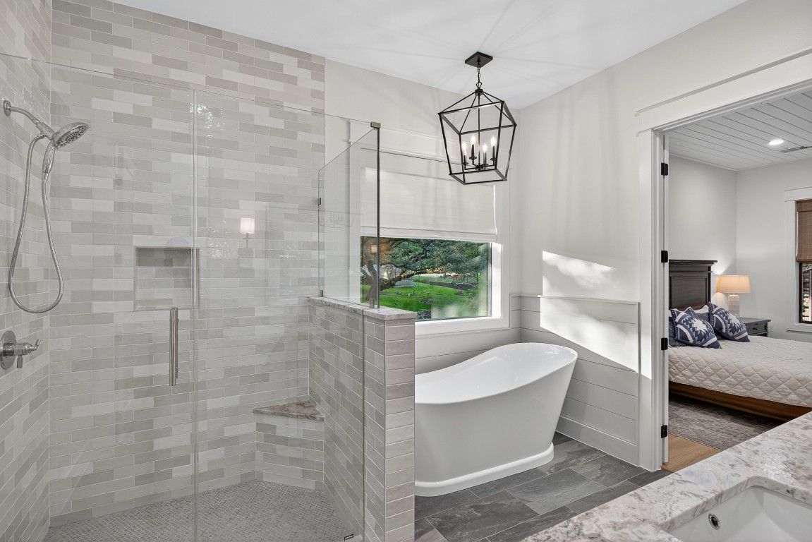 Bathroom, Bedroom, Free Standing Baths, Glass Shower, Interior, Pendant Lights, Recessed Lighting