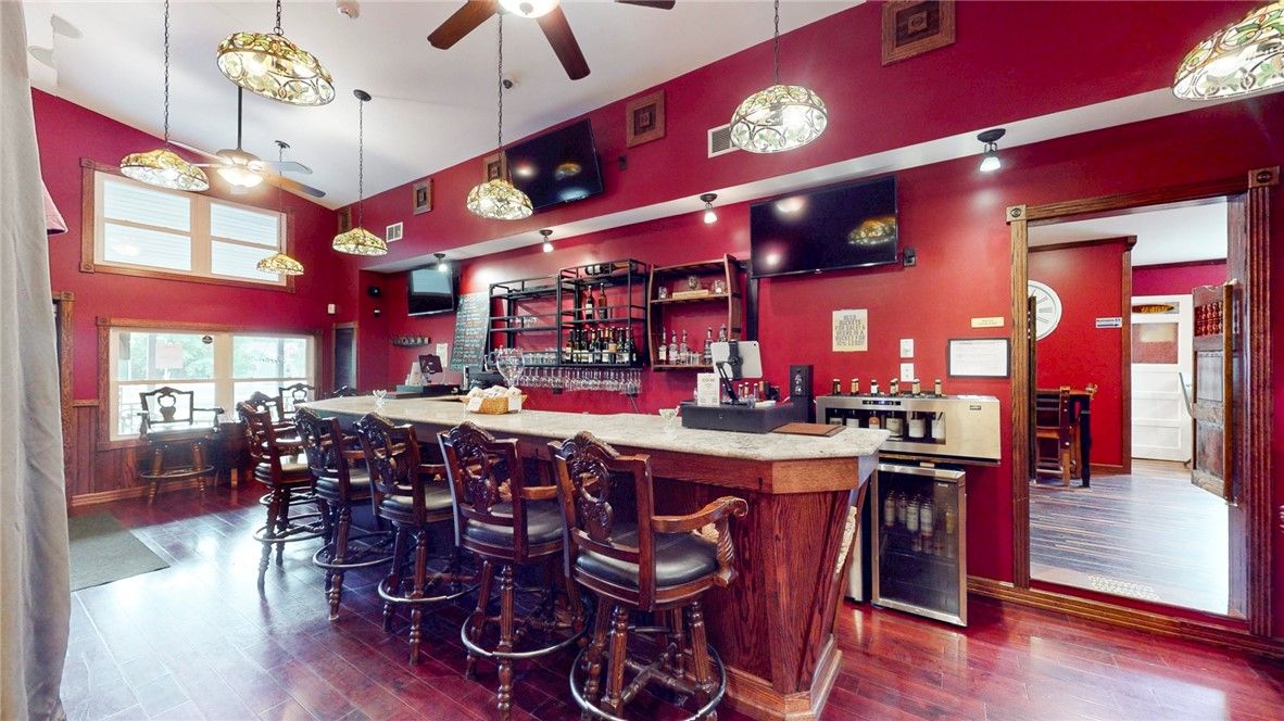 Interior, Pendant Lights, Recessed Lighting, Wood Texture Flooring
