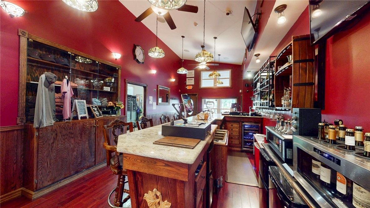 Interior, Pendant Lights, Wood Texture Flooring