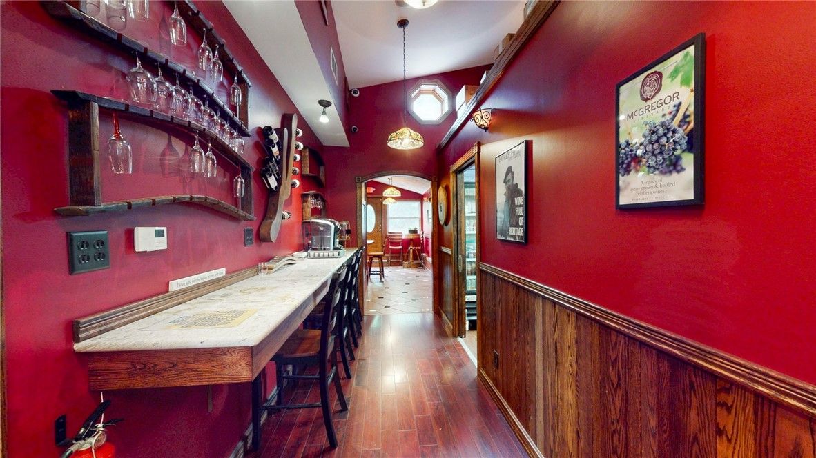 Interior, Pendant Lights, Wood Texture Flooring
