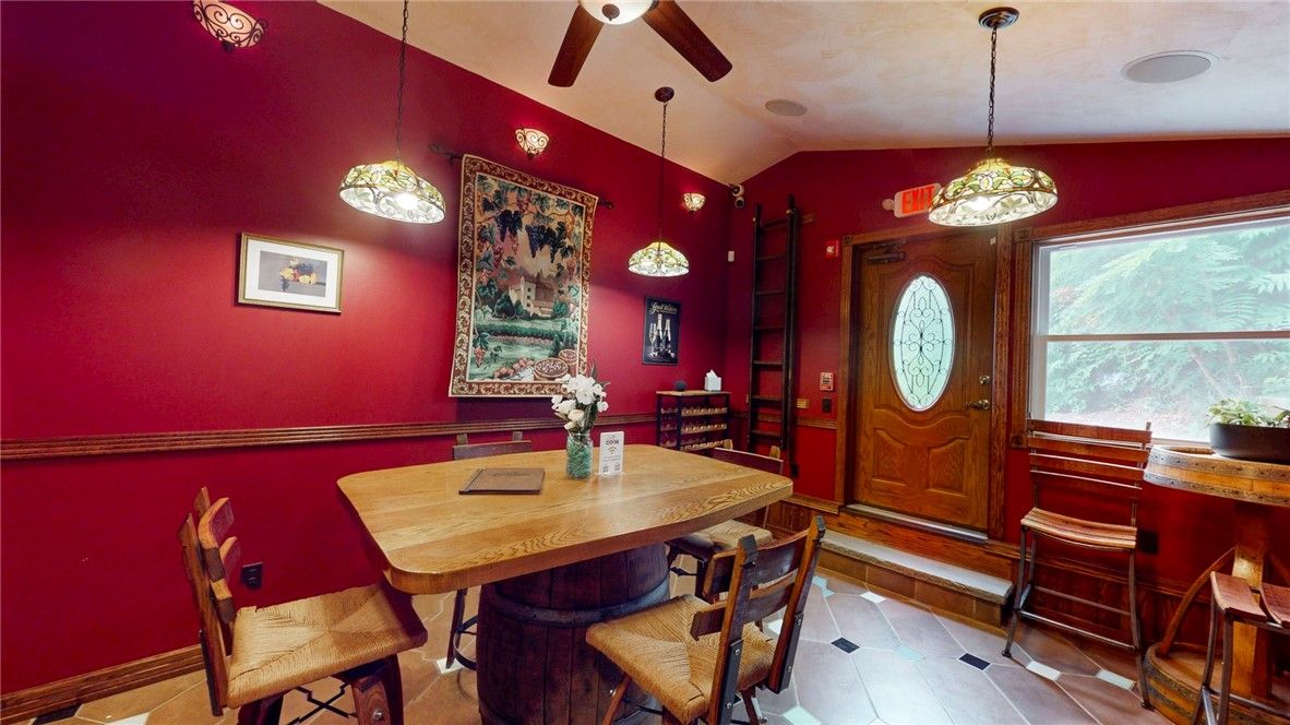 Dining room, Interior, Pendant Lights