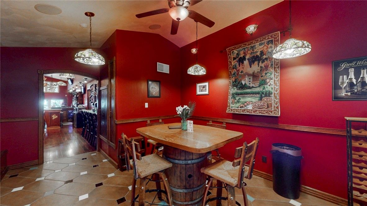 Dining room, Interior, Pendant Lights