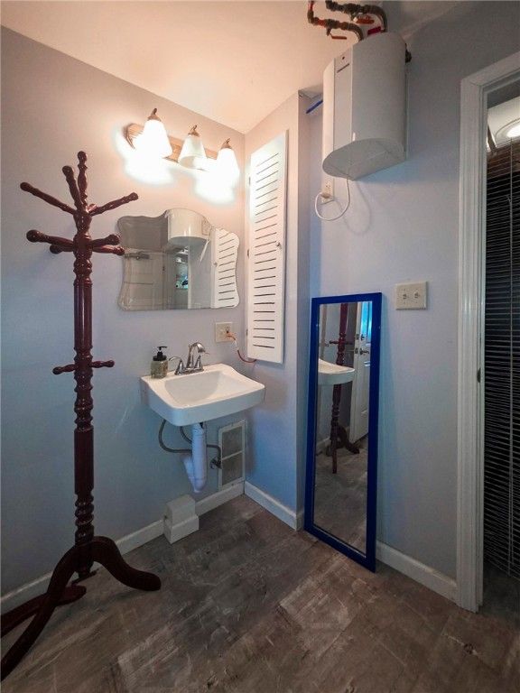 Bathroom, Interior