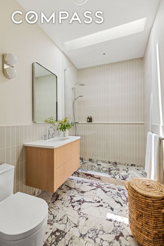 Bathroom, Interior, Recessed Lighting