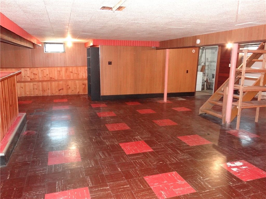 Interior, Wooden Walls