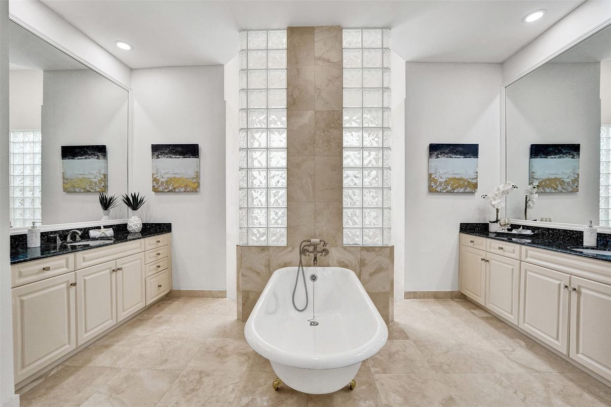 Bathroom, Dual Sink Vanities, Free Standing Baths, Interior, Recessed Lighting