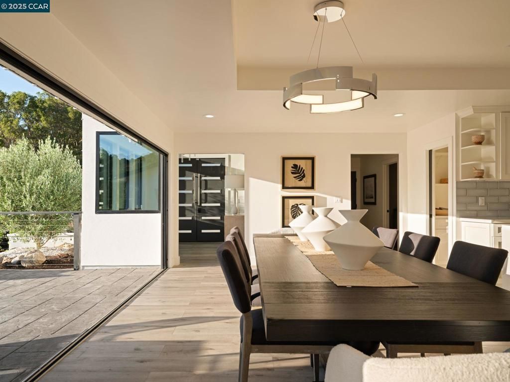 Dining room, Interior, Pendant Lights, Recessed Lighting, Wood Texture Flooring