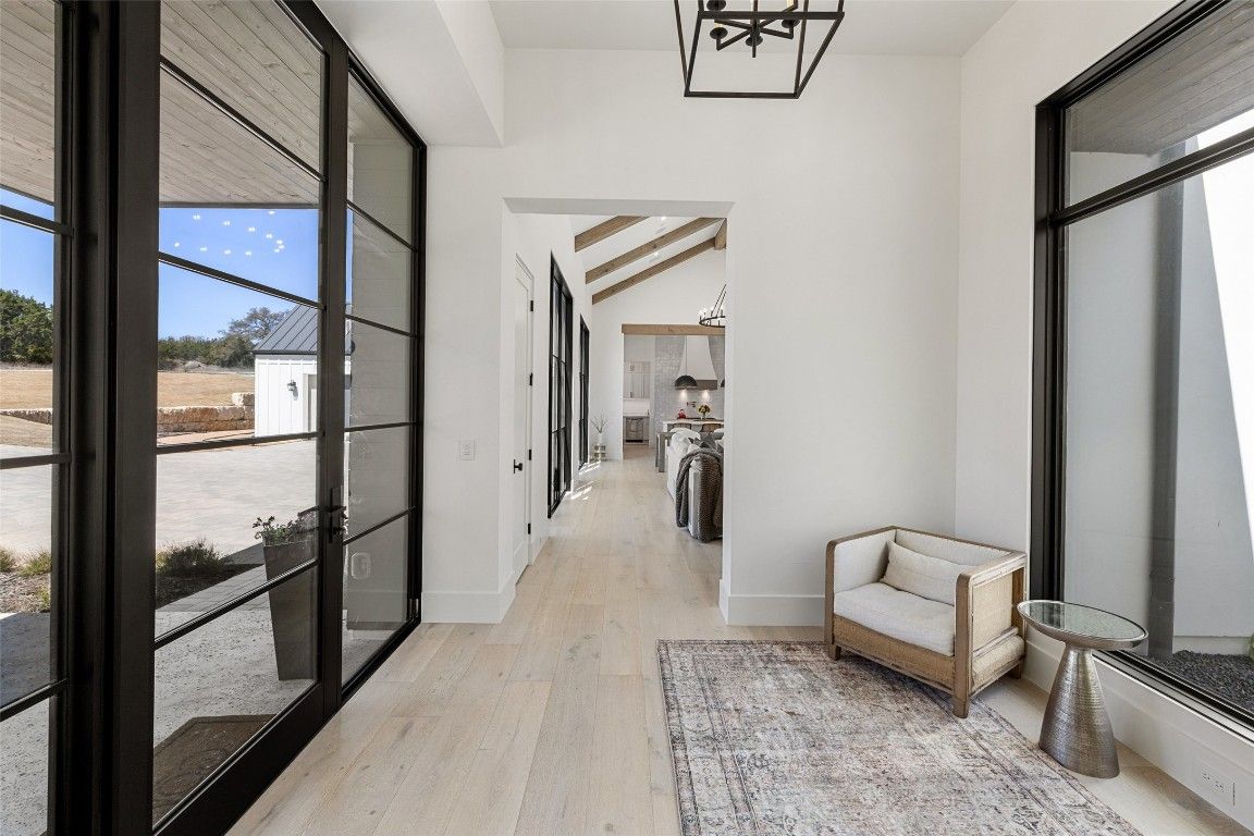 Interior, Washer, Wooden Beams, Wood Texture Flooring