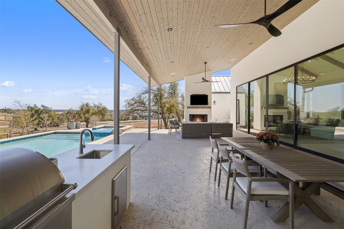 Exterior, Fireplace, Pool