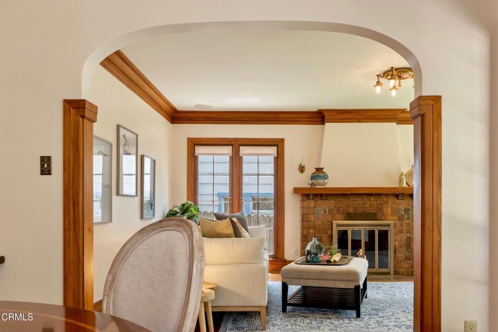 Fireplace, Interior, Living room