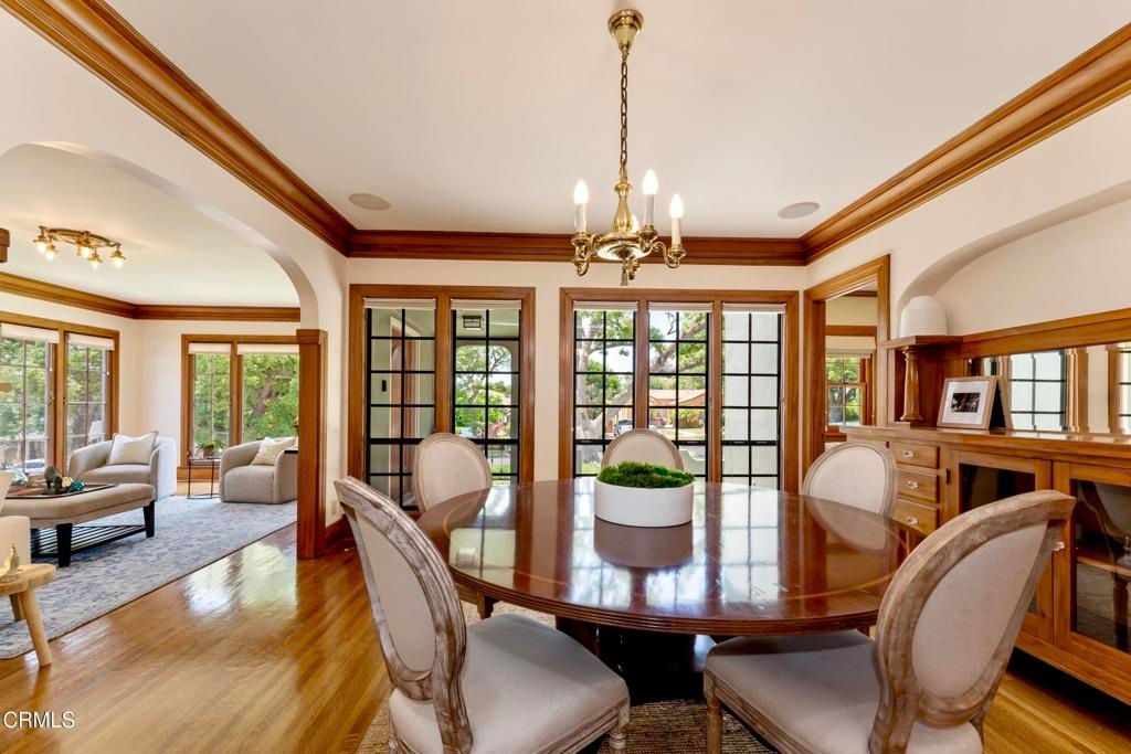 Chandelier, Dining room, Interior, Living room, Wood Texture Flooring