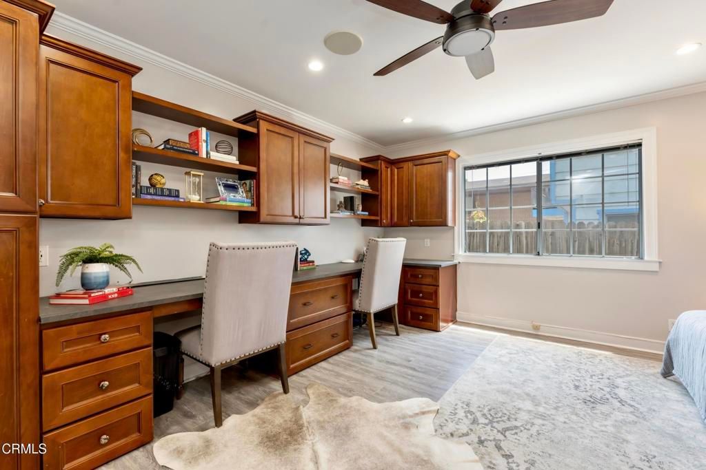 Home Office, Interior, Recessed Lighting, Wood Texture Flooring