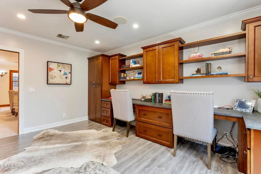 Home Office, Interior, Recessed Lighting, Wood Texture Flooring