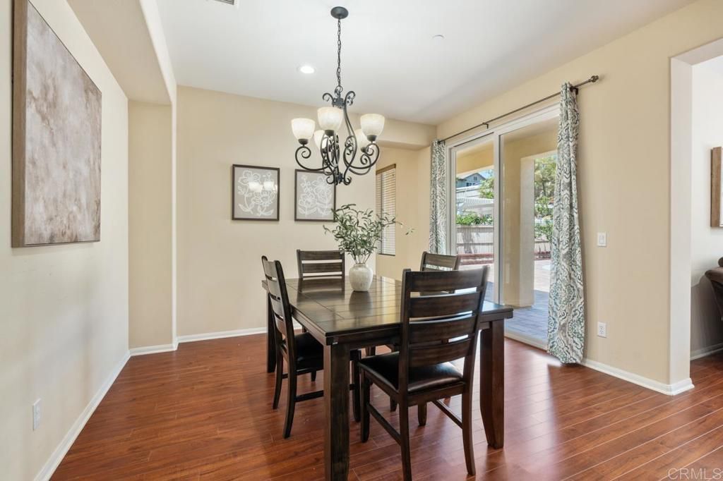 Chandelier, Dining room, Interior, Recessed Lighting, Wood Texture Flooring