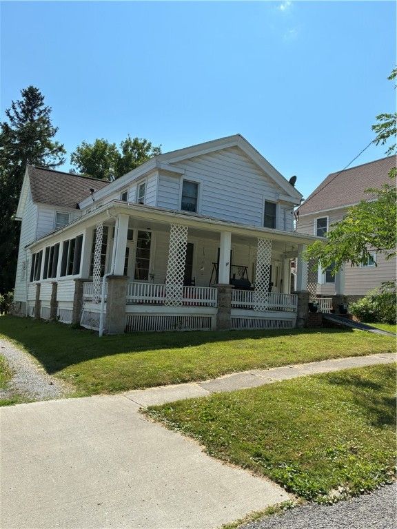 Backyard, Exterior, Facade, American Craftsman