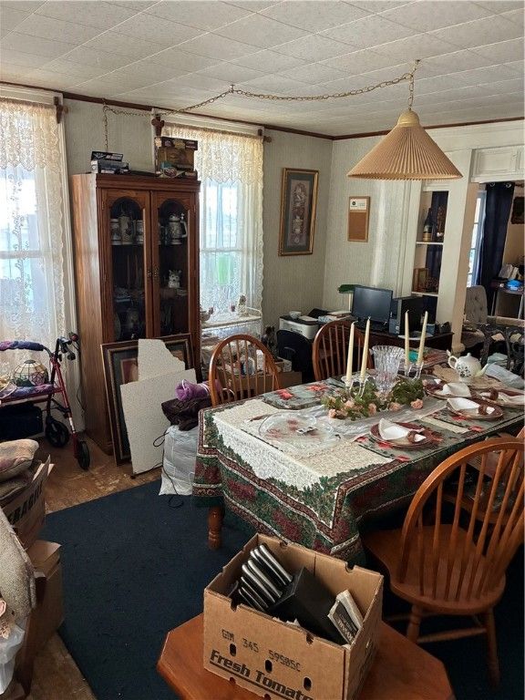 Dining room, Interior