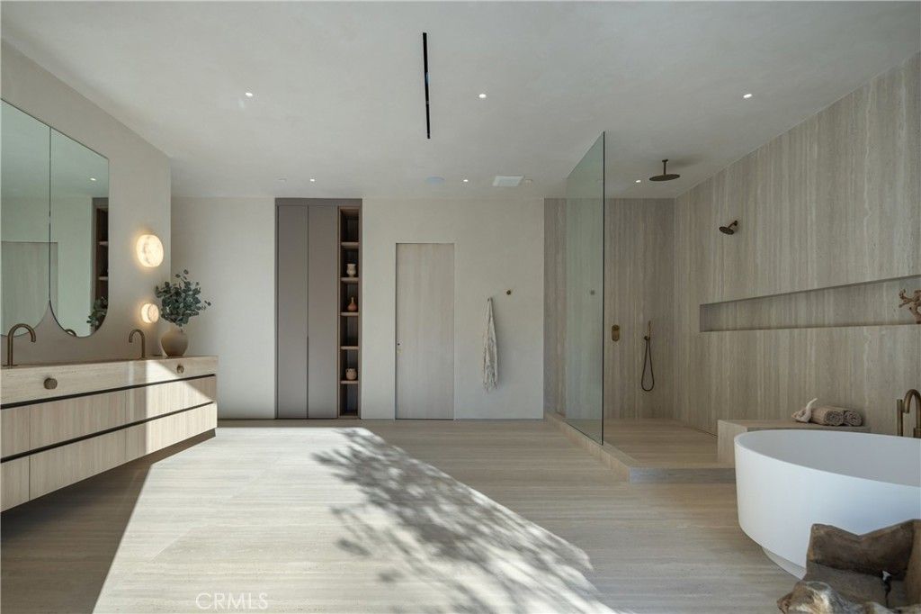 Bathroom, Free Standing Baths, Interior, Recessed Lighting, Wood Texture Flooring
