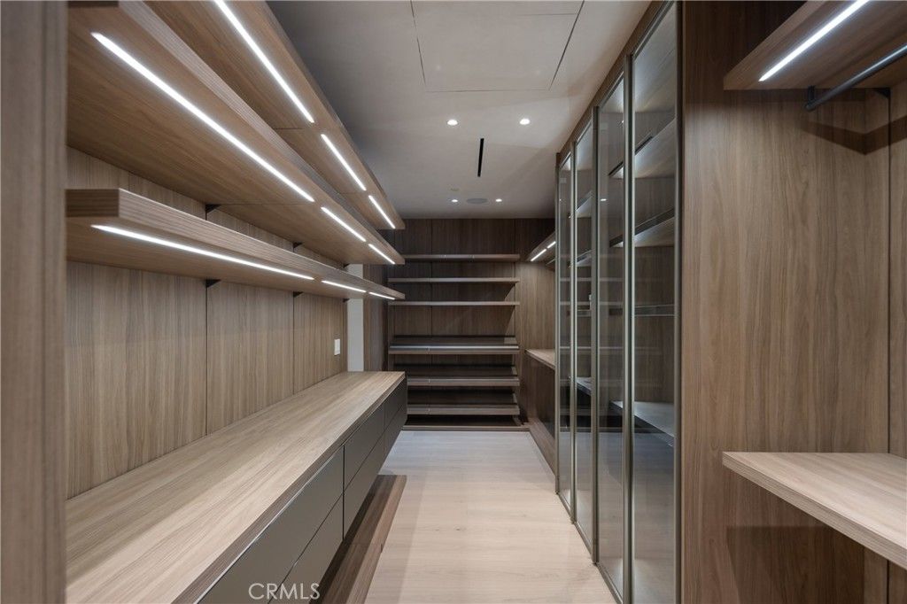 Interior, Recessed Lighting, Walk-in Closets, Wood Texture Flooring