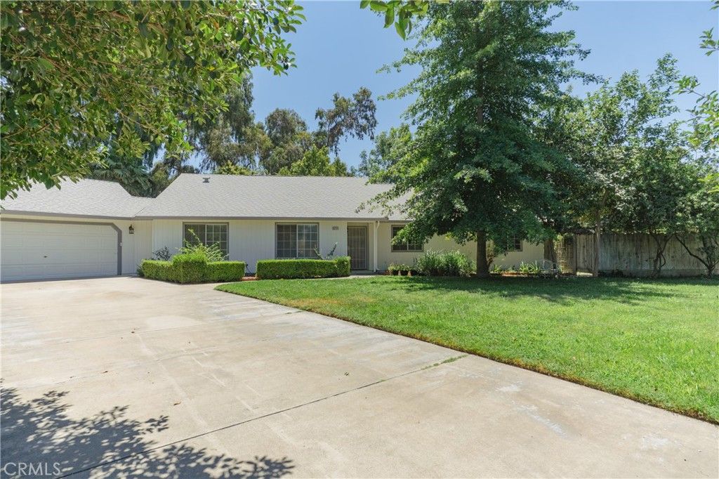 Attached, Backyard, Exterior, Facade, Ranch