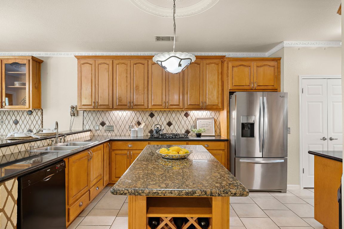 Interior, Kitchen, Pendant Lights, Stainless Steel Appliances