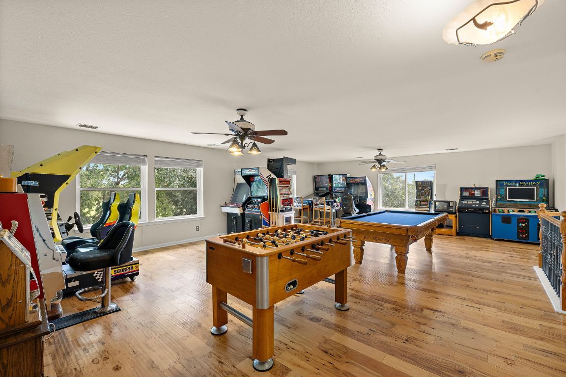 Billiard Table, Game Room, Interior, Wood Texture Flooring