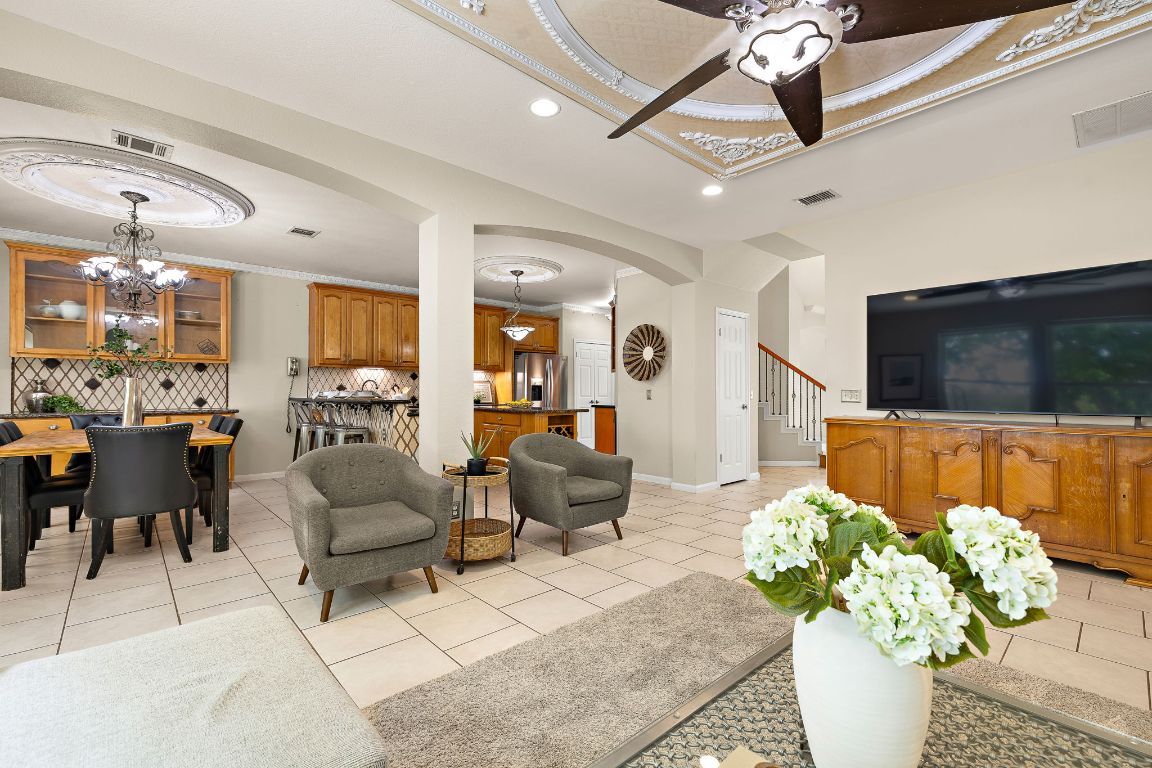 Chandelier, Dining room, Interior, Kitchen, Recessed Lighting