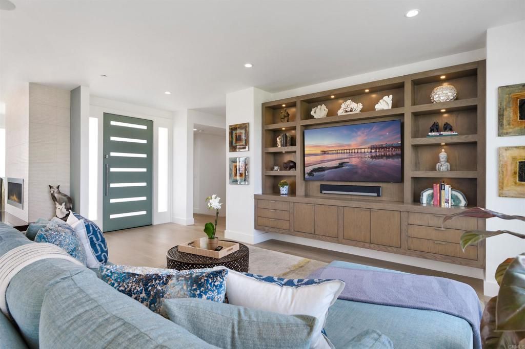 Interior, Living room, Recessed Lighting