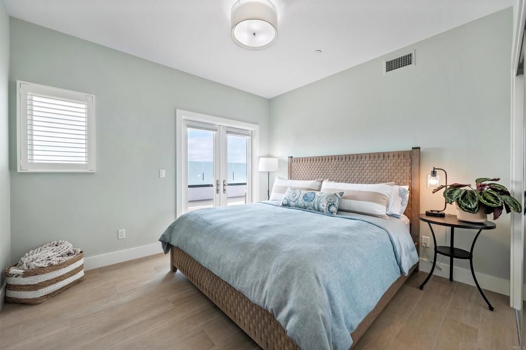 Bedroom, Interior, Water, Wood Texture Flooring