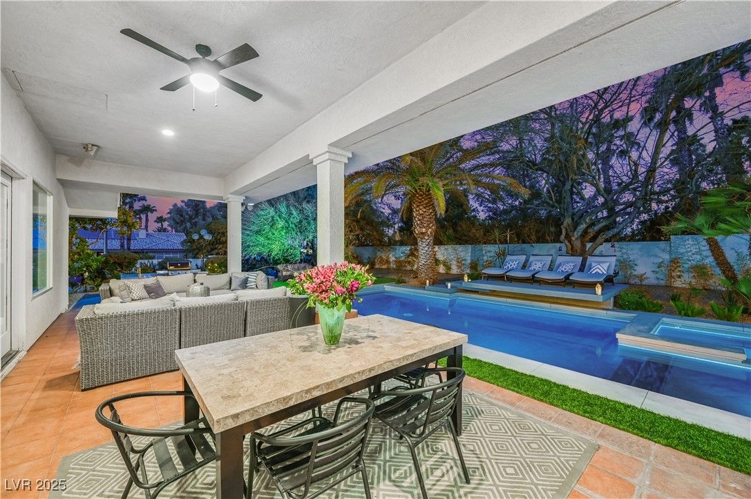 Exterior, Pool, Water