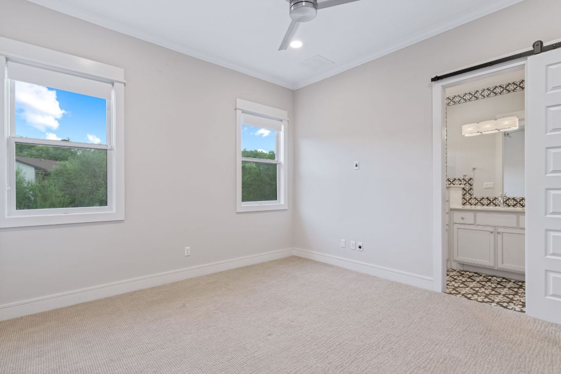 Bathroom, Empty room, Interior, Recessed Lighting