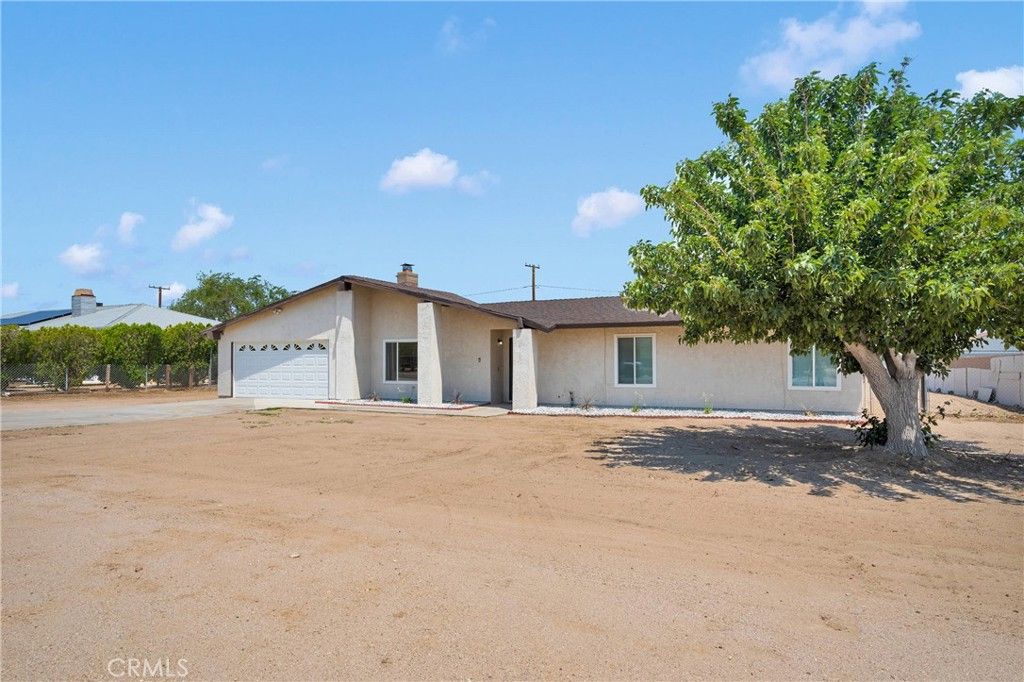 Backyard, Detached Garage, Exterior