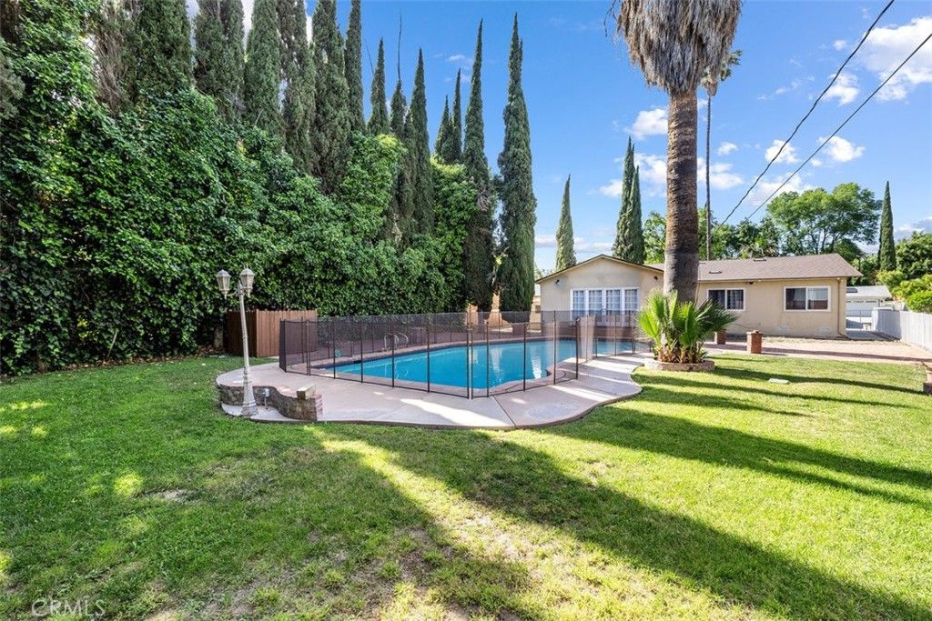 Backyard, Exterior, Pool