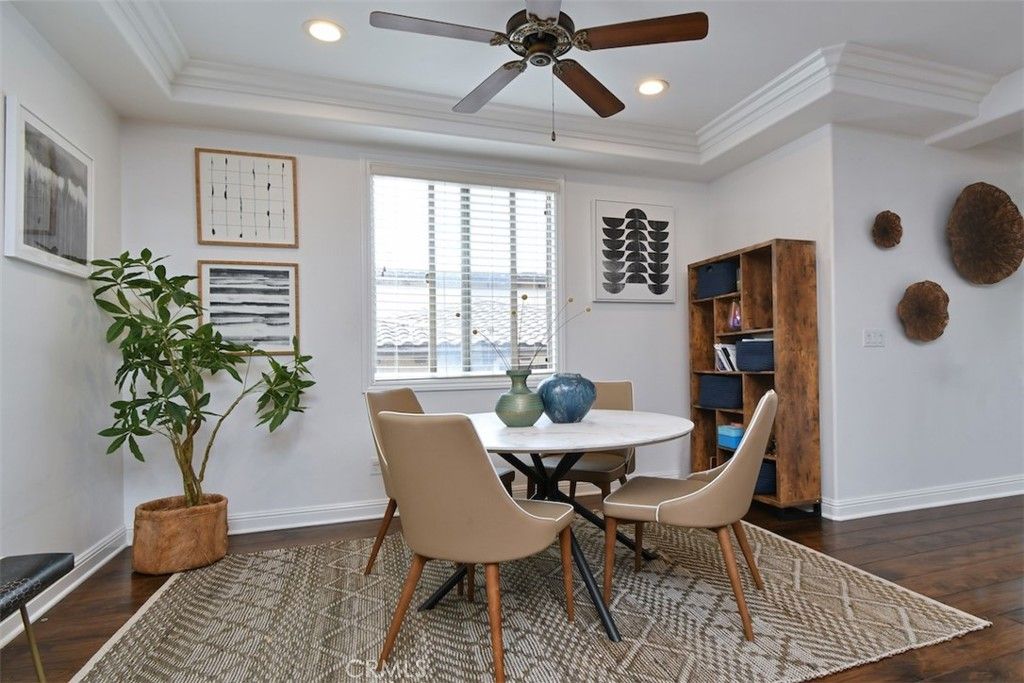 Dining room, Interior, Recessed Lighting, Wood Texture Flooring