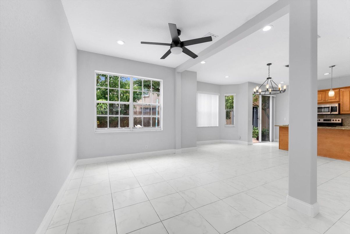 Chandelier, Empty room, Interior, Kitchen, Marble, Pendant Lights, Recessed Lighting
