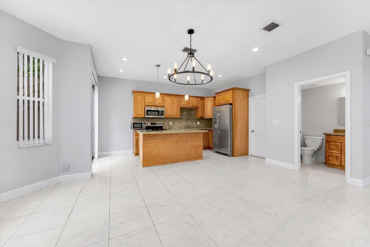 Chandelier, Interior, Kitchen, Marble, Pendant Lights, Recessed Lighting, Stainless Steel Appliances