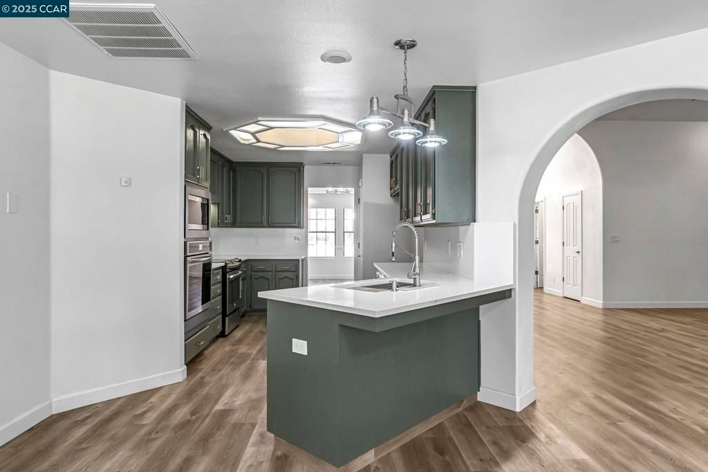 Interior, Kitchen, Pendant Lights, Wood Texture Flooring