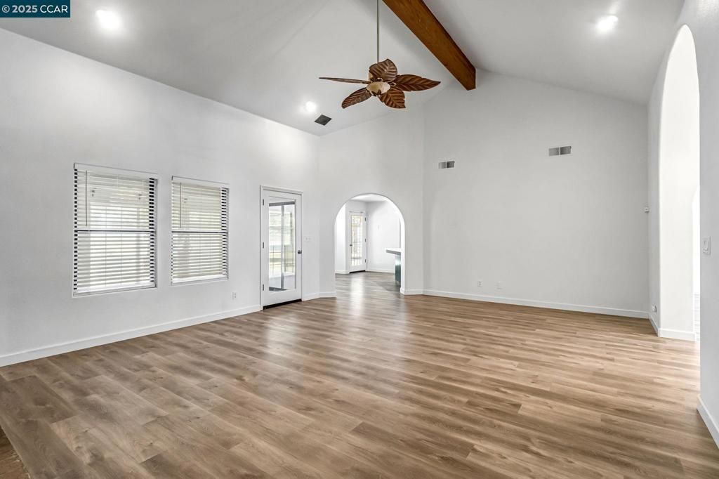 Empty room, Interior, Recessed Lighting, Wooden Beams, Wood Texture Flooring