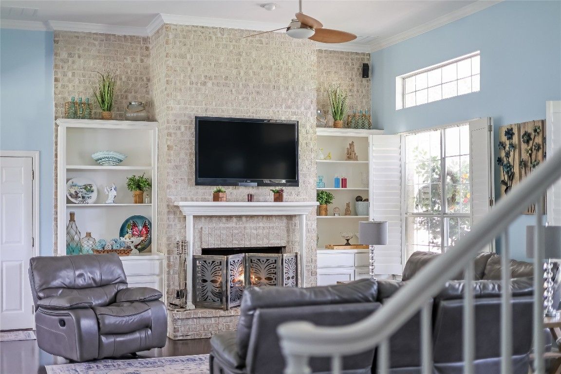 Fireplace, Interior, Living room