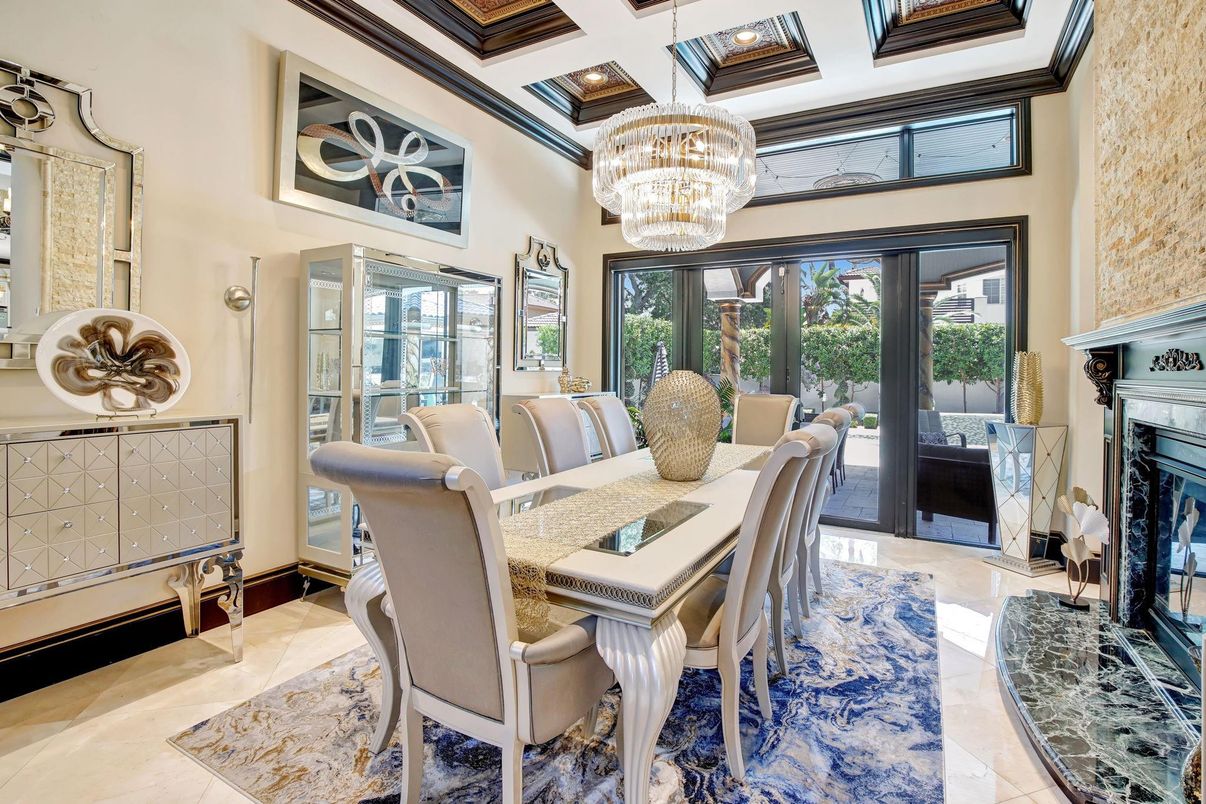 Chandelier, Dining room, Fireplace, Interior